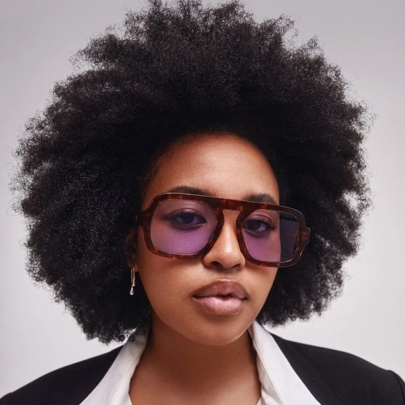 NWT Elisa Johnson Jane in Red Tortoise Sunglasses - Picture 3 of 10